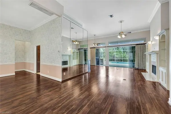 440 Henley DR, Naples, FL 34104