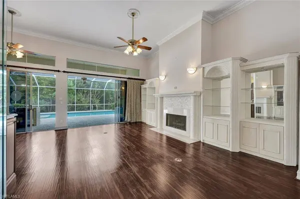 440 Henley DR, Naples, FL 34104