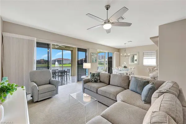 689 Vintage Reserve CIR #15D, Naples, FL 34119