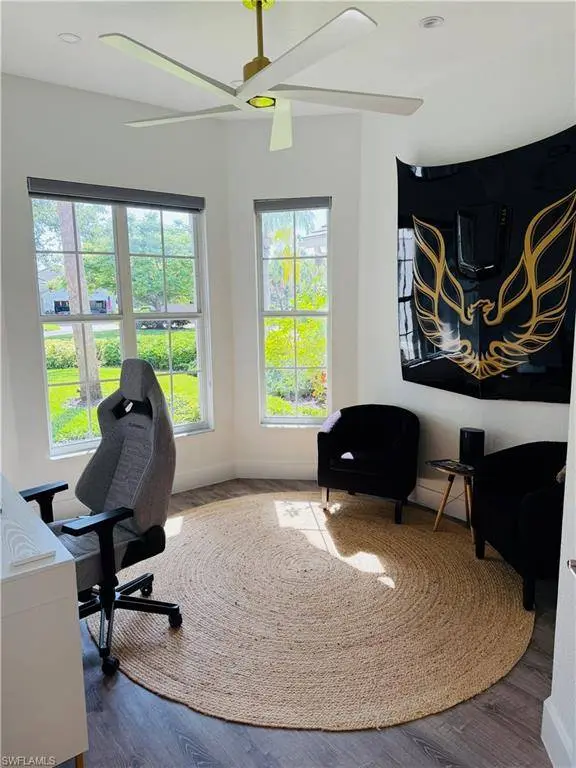 6072 Highwood Park CT, Naples, FL 34110