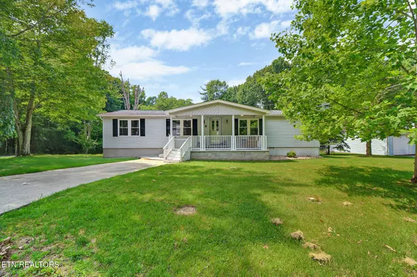 20 Robin Hood LN, Crossville, TN 38558