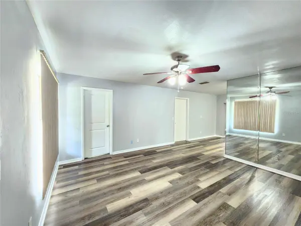 1906 W SKAGWAY AVE, Tampa, FL 33604