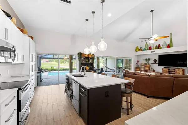 5511 AVENUE DU SOLEIL, Lutz, FL 33558
