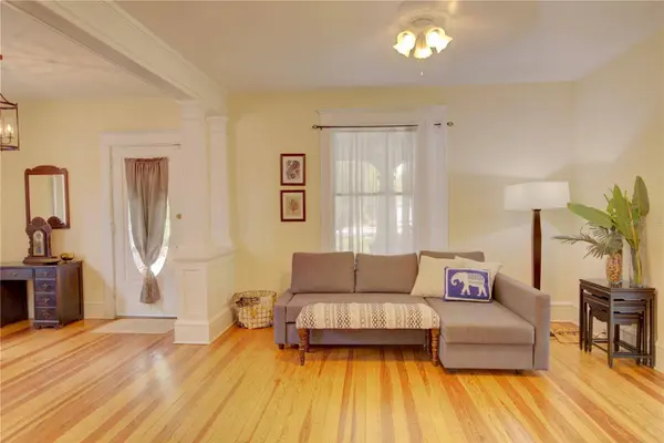 426 N CLARA AVE, Deland, FL 32720