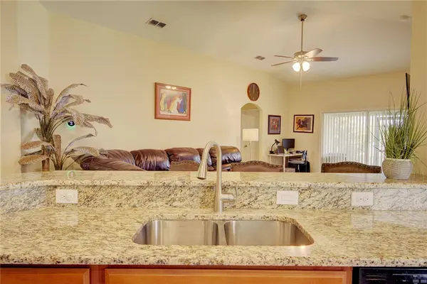 4834 HAVILLAND DR, Mount Dora, FL 32757