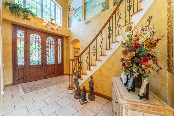 543 ISLEWORTH CLOSE, Tarpon Springs, FL 34688