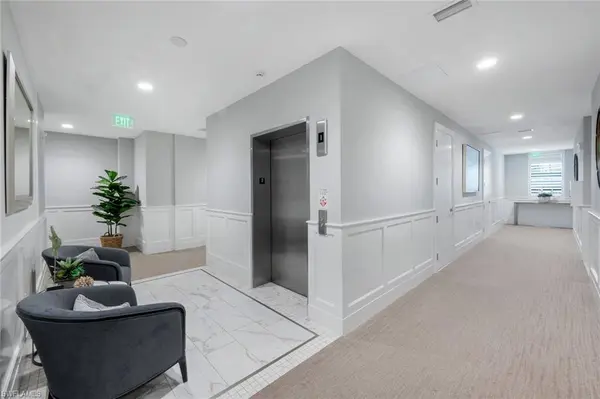 875 6th AVE S #303, Naples, FL 34102