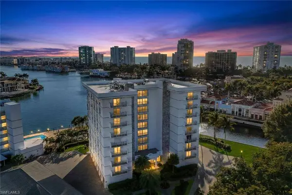 250 Park Shore DR #801, Naples, FL 34103