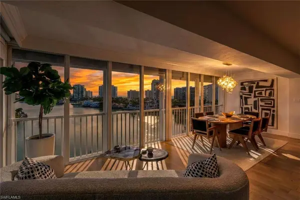 250 Park Shore DR #801, Naples, FL 34103