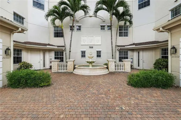 588 Avellino Isles CIR #20101, Naples, FL 34119
