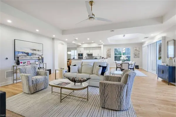 588 Avellino Isles CIR #20101, Naples, FL 34119
