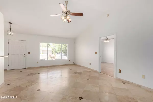 18807 N 37TH Place, Phoenix, AZ 85050