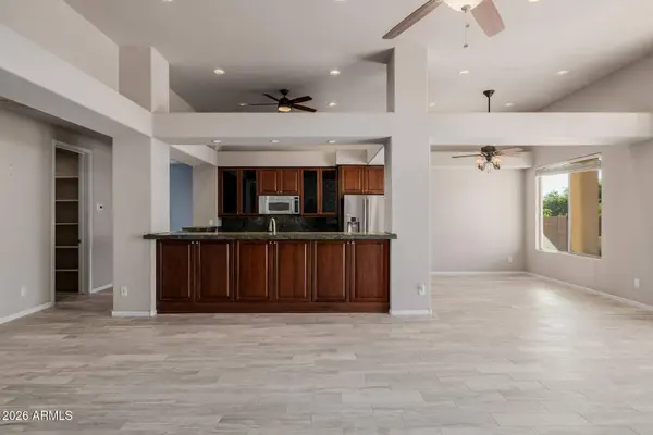 1916 E PRIMROSE Path, Phoenix, AZ 85086