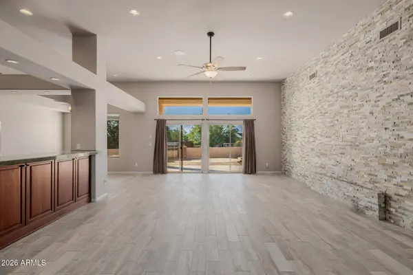 1916 E PRIMROSE Path, Phoenix, AZ 85086