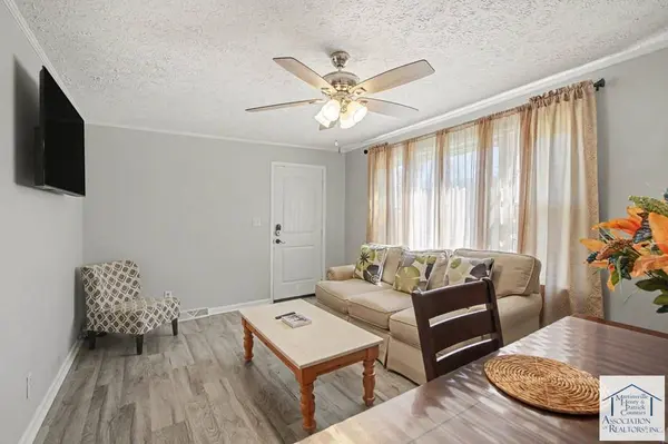 121 1/2 Overland Dr, Martinsville, VA 24112
