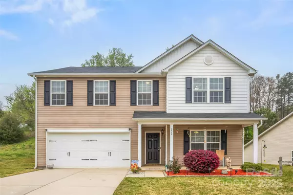 200 Boysenberry DR, China Grove, NC 28023