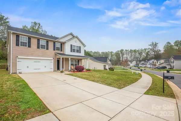 200 Boysenberry DR, China Grove, NC 28023