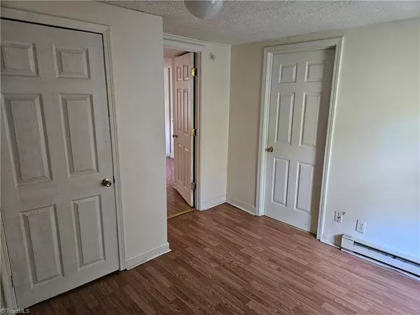 411 Thomas ST, Eden, NC 27288