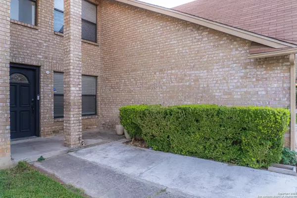 2806 Redriver, San Antonio, TX 78259