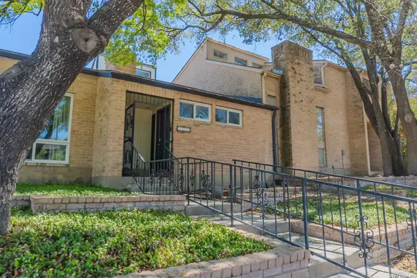 8942 Willmon, Windcrest, TX 78239