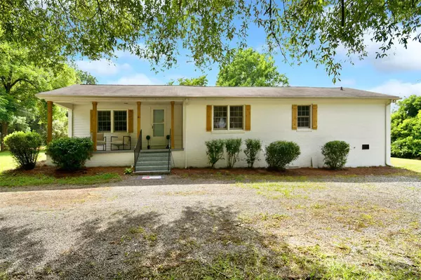 80 Sumner AVE NW, Concord, NC 28027