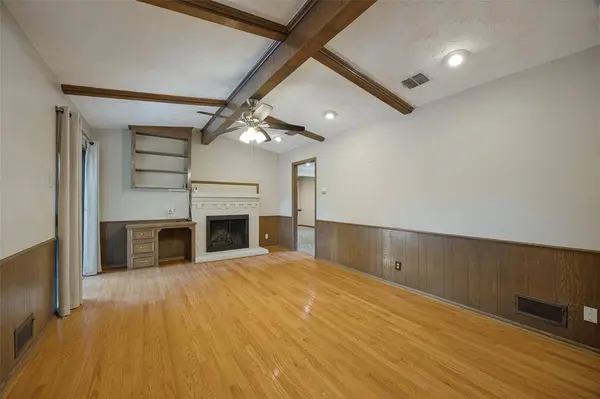 813 Brookhurst Drive, Richardson, TX 75080