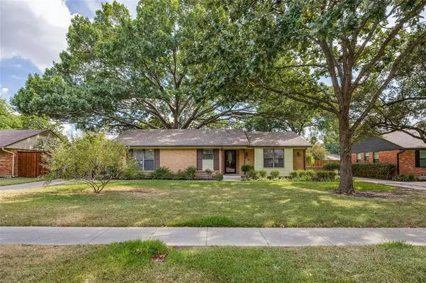813 Brookhurst Drive, Richardson, TX 75080