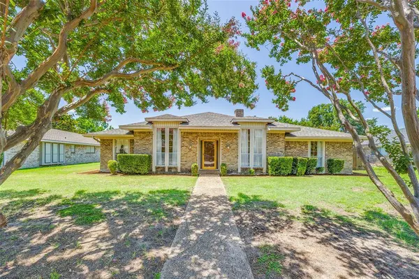 1002 Windsong Trail, Richardson, TX 75081
