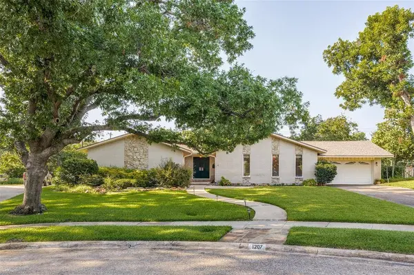 1207 Cherokee Place, Richardson, TX 75080