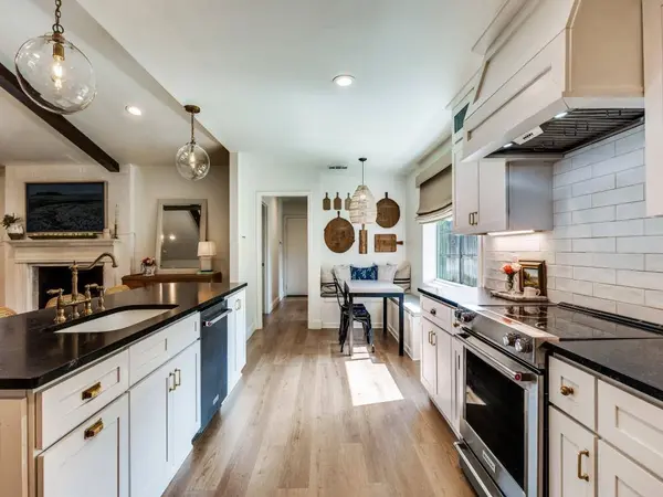 7316 Foxworth Drive, Dallas, TX 75248