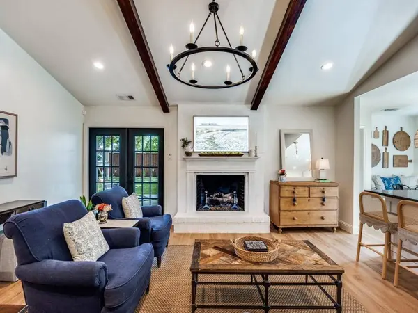 7316 Foxworth Drive, Dallas, TX 75248