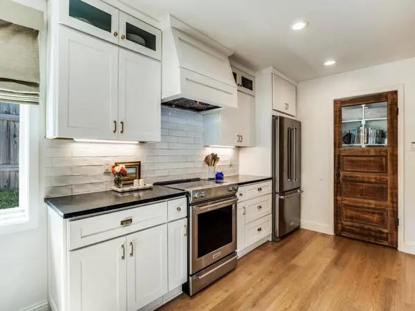 7316 Foxworth Drive, Dallas, TX 75248