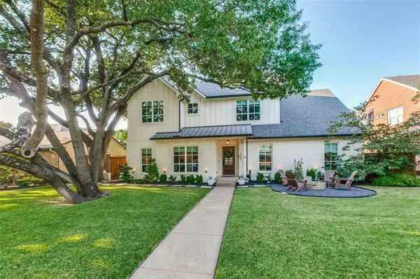 1320 Apache Drive