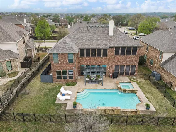 6502 Lakecrest Drive, Sachse, TX 75048