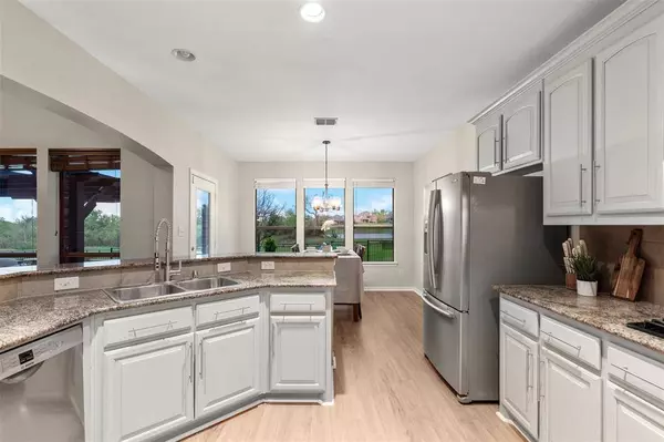 6502 Lakecrest Drive, Sachse, TX 75048