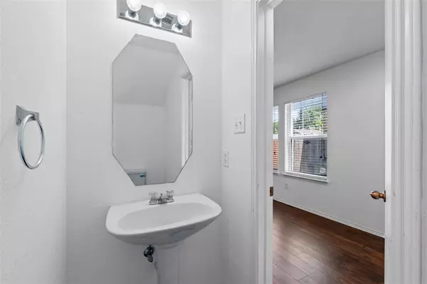 3516 Chilmark Court, Dallas, TX 75227