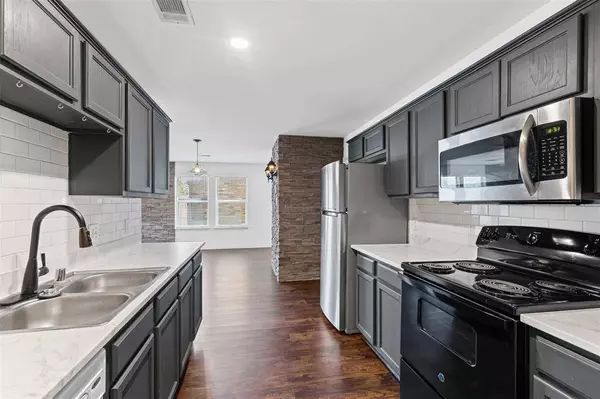 3516 Chilmark Court, Dallas, TX 75227