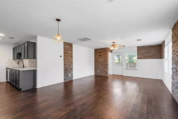 3516 Chilmark Court, Dallas, TX 75227