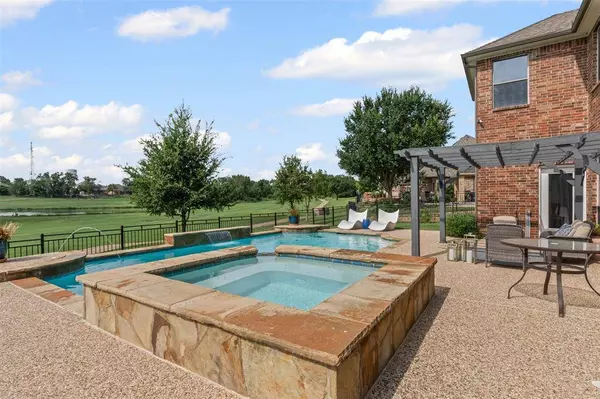 6502 Lakecrest Drive, Sachse, TX 75048