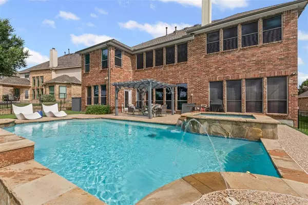 6502 Lakecrest Drive, Sachse, TX 75048