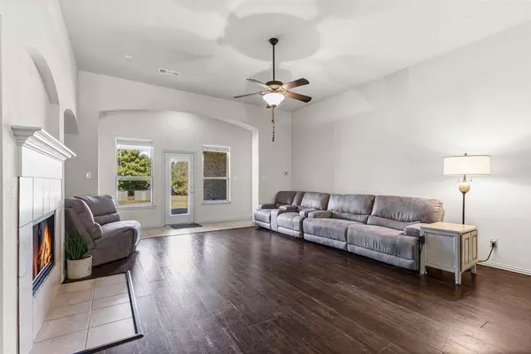 2801 Fulmar Lane, Mesquite, TX 75181