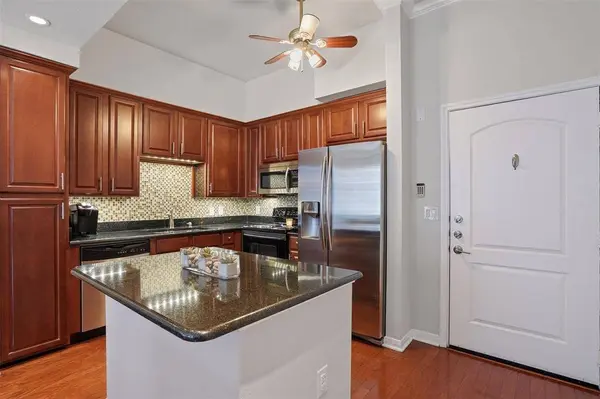 3225 Turtle Creek Boulevard #318, Dallas, TX 75219