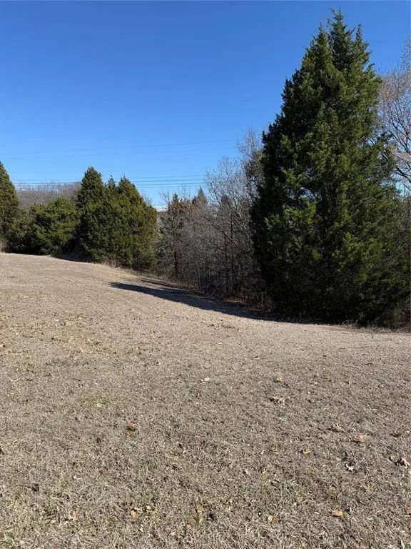 700 Winding Creek Drive, Mesquite, TX 75149