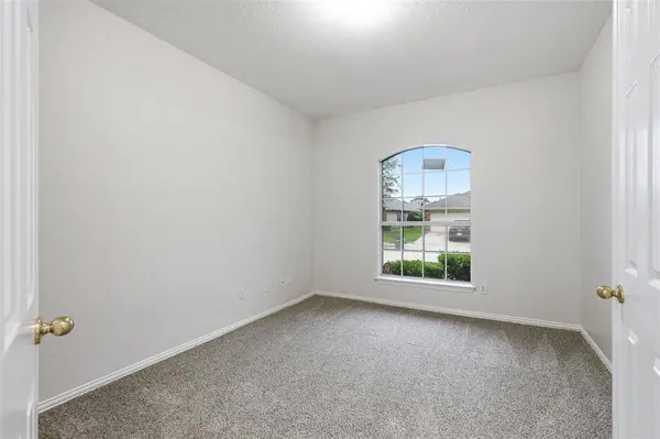 4524 Oakgrove Lane, Sachse, TX 75048