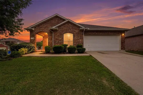 4524 Oakgrove Lane, Sachse, TX 75048