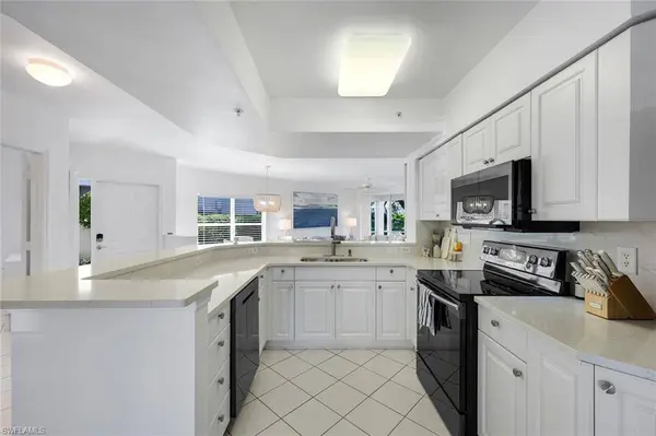5045 Cedar Springs DR #101, Naples, FL 34110