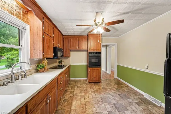 204 Broad ST, Reidsville, NC 27320