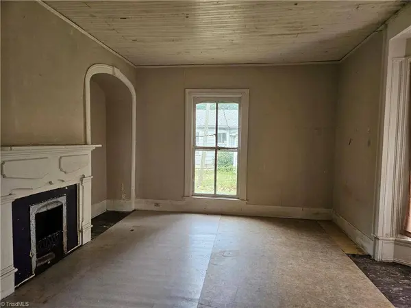 223 Lawsonville AVE, Reidsville, NC 27320