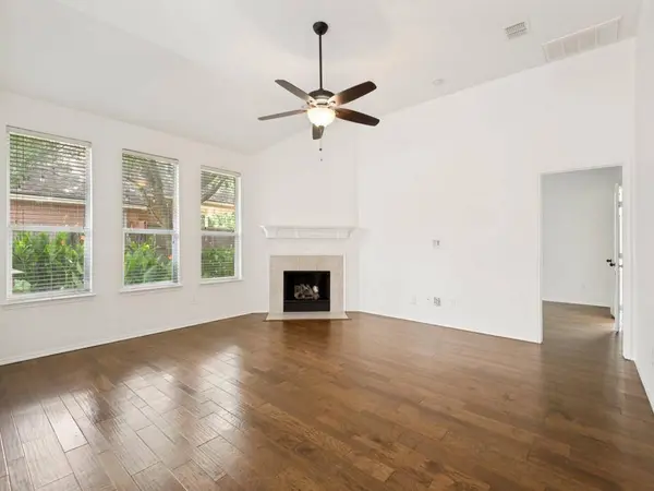 8713 Nairn Street, Rowlett, TX 75089