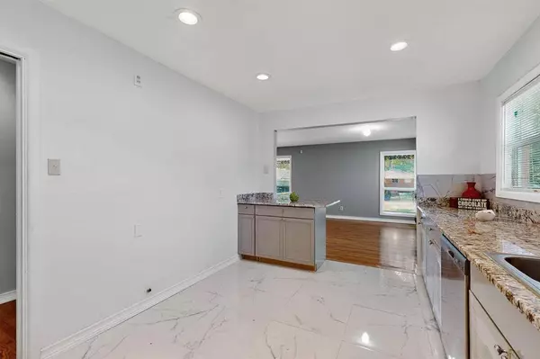 1900 Hilltop Drive, Garland, TX 75042